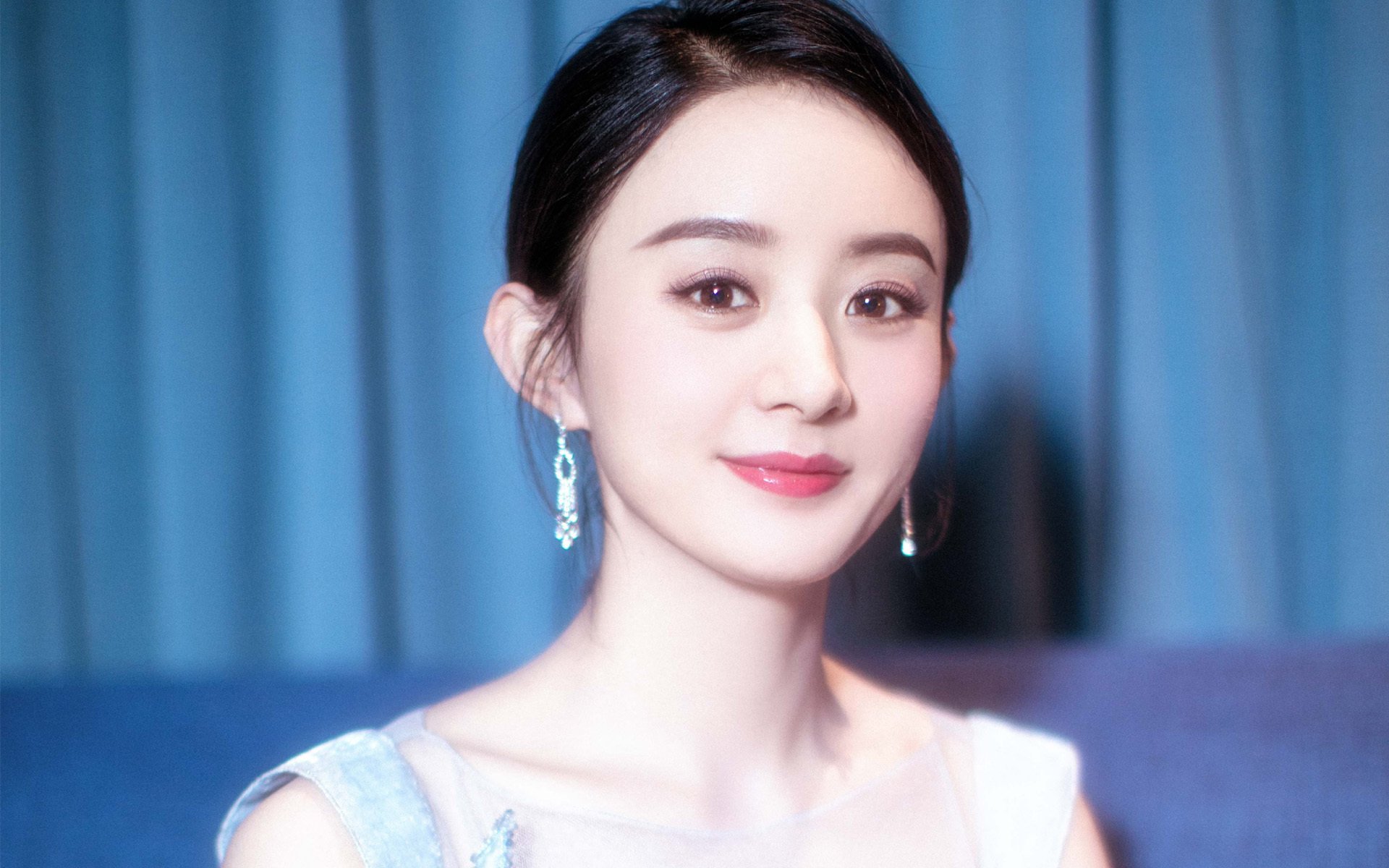 穆勒化身季后赛怪兽！狂轰42+15+7打碎质疑，一战锁定超巨席位