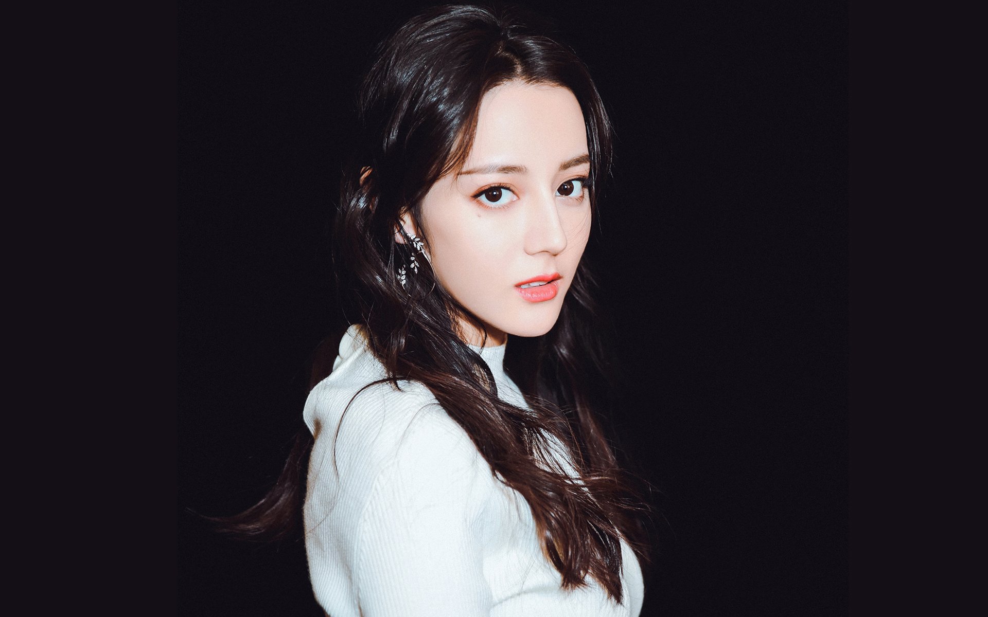 绝境重生!阿克顶住压力一战封神,突尼斯生死战逆袭巴萨背后的启示